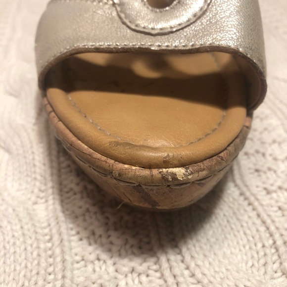b.o.c. Wedge sandal metallic sz 8 - Picture 8 of 11
